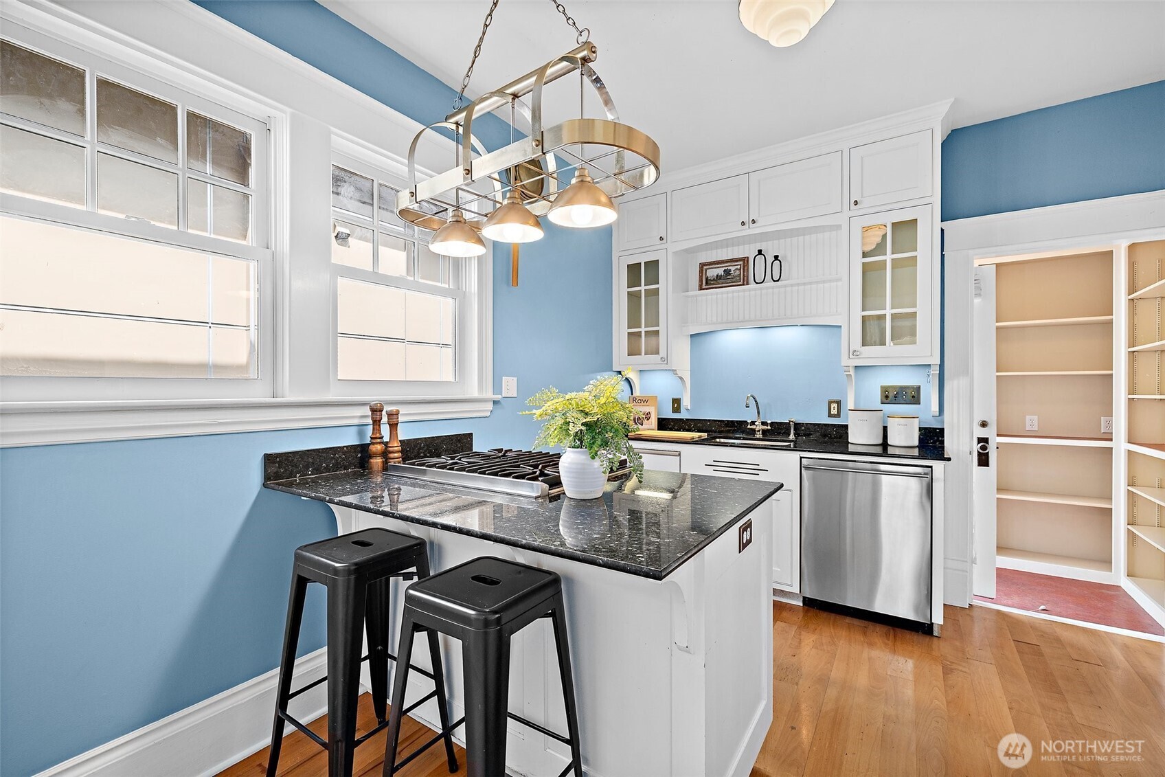 734 North 75th Street Seattle, WA 98103 - Photo 13 of 33