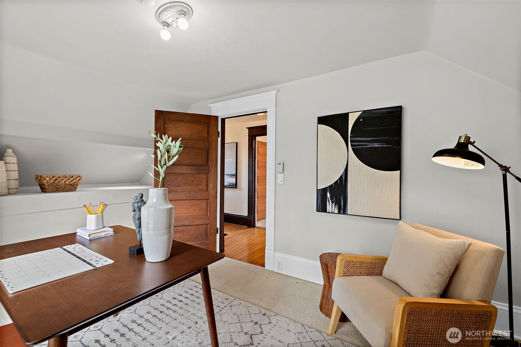 734 North 75th Street Seattle, WA 98103 - Photo 22 of 33