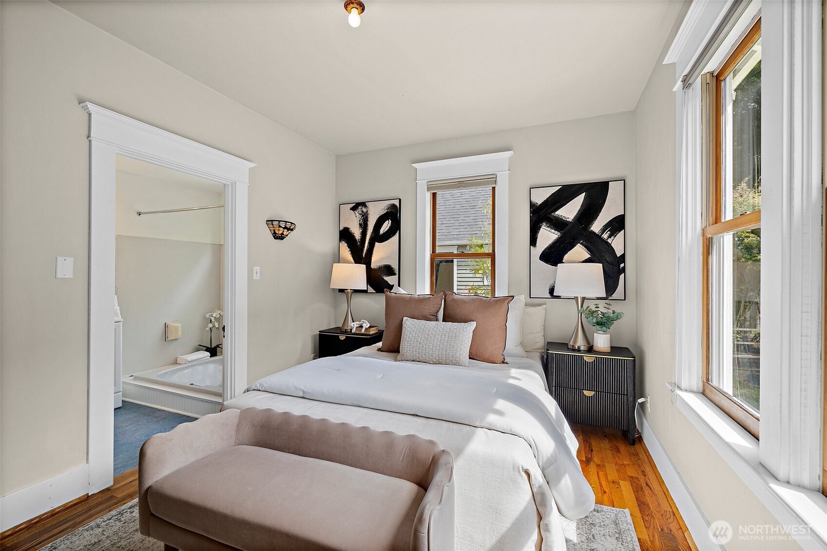 734 North 75th Street Seattle, WA 98103 - Photo 8 of 33