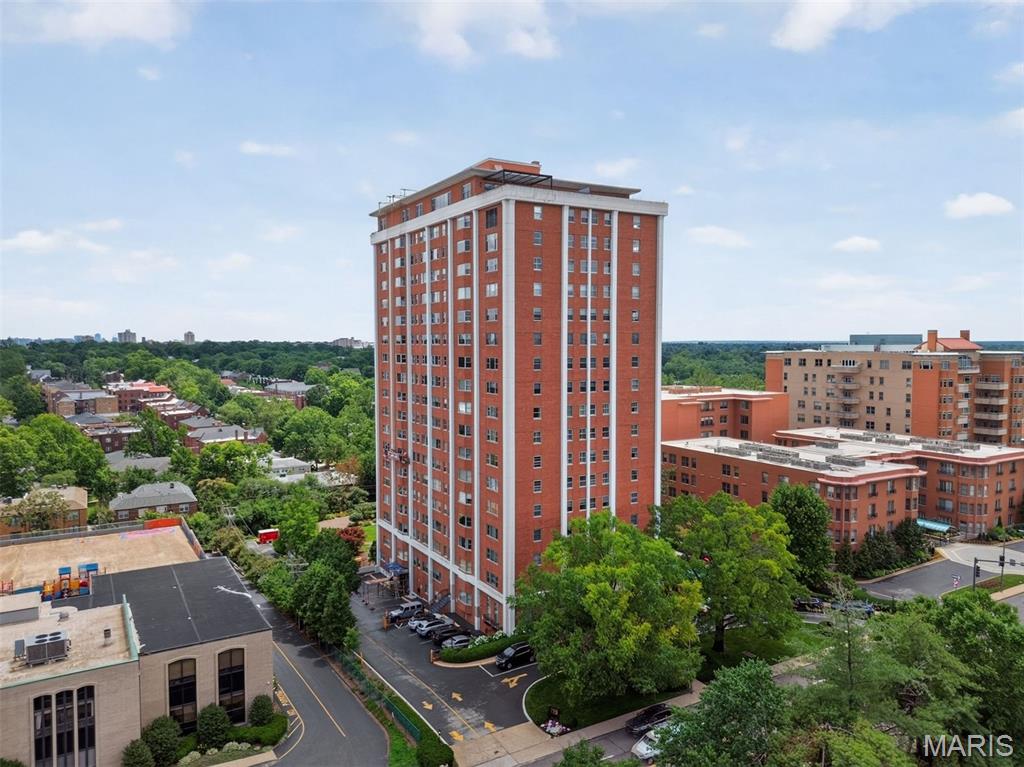 710 South Hanley Road, Unit 10A Clayton, MO 63105 - Photo 1 of 33