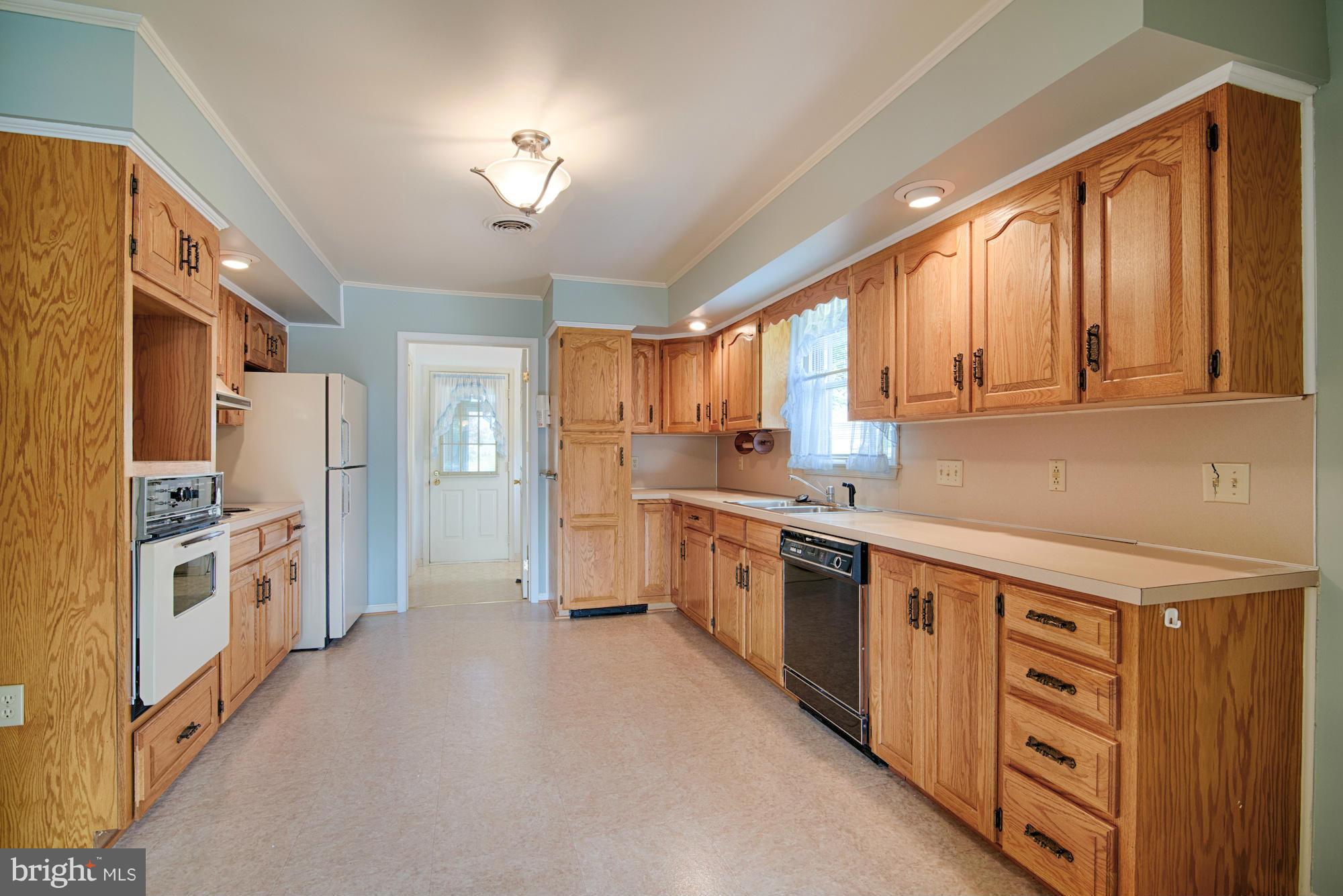 14111 Harbaugh Church Road Waynesboro, PA 17268 - Photo 5 of 30 Kitchen