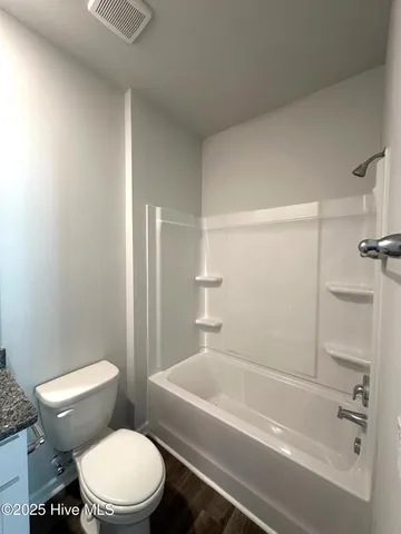 $1,995 | 117 North Atlantic Avenue, Wilmington, NC 28411