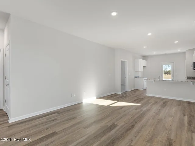 $1,995 | 117 North Atlantic Avenue, Wilmington, NC 28411