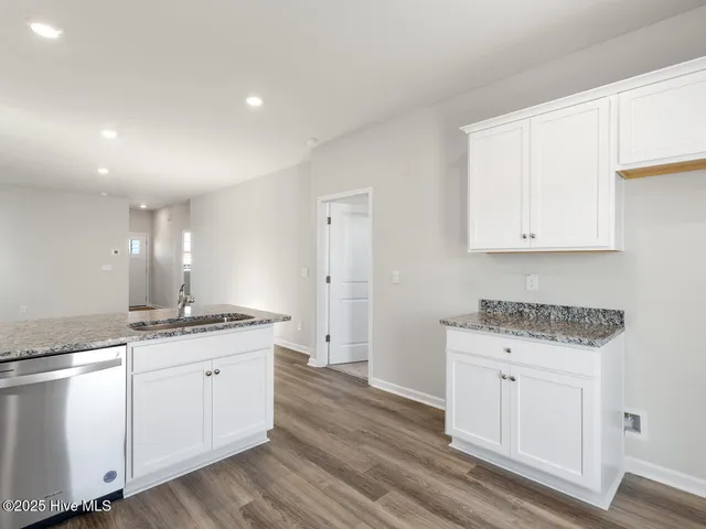 $1,995 | 117 North Atlantic Avenue, Wilmington, NC 28411