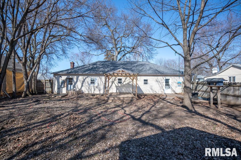 1408 Charlotte Street Pekin, IL 61554 - Photo 8 of 39
