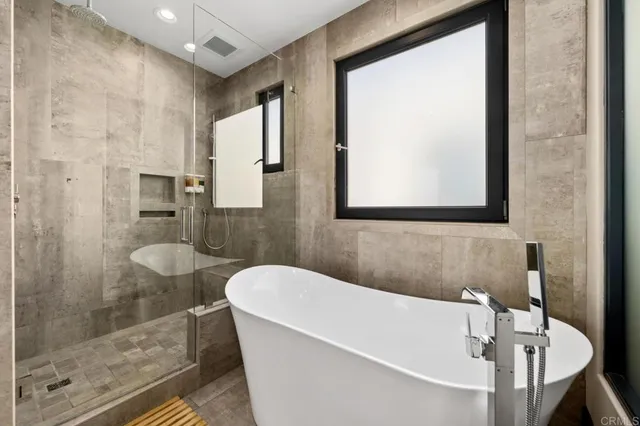 $2,195,000 | 907 South Tremont Street, Oceanside, CA 92054