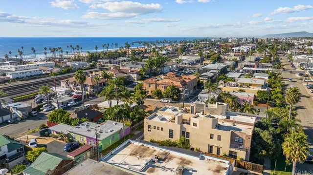 $2,195,000 | 907 South Tremont Street, Oceanside, CA 92054