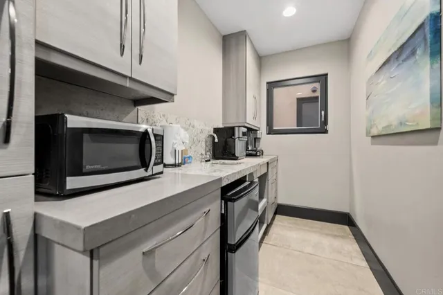 $2,195,000 | 907 South Tremont Street, Oceanside, CA 92054