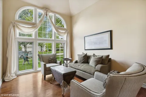 $875,000 | 2208 Sisters Avenue, Naperville, IL 60564