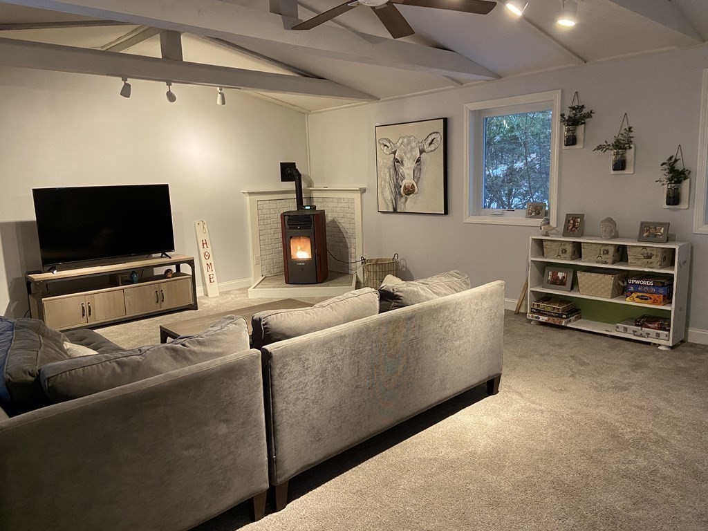 7 Hills Road Amherst, MA 01002 - Photo 18 of 39 Gallery Image 18