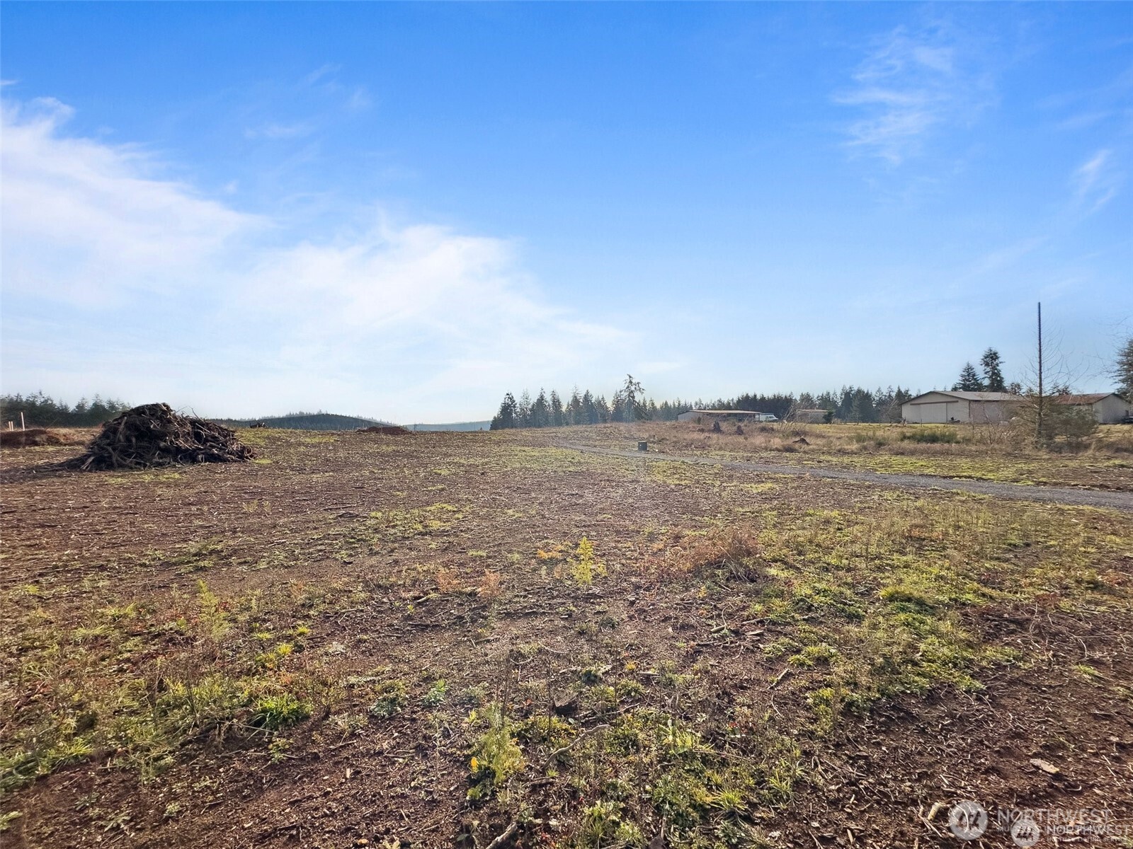 607 Brown Chehalis, WA 98532 - Photo 30 of 31 a view of an ocean