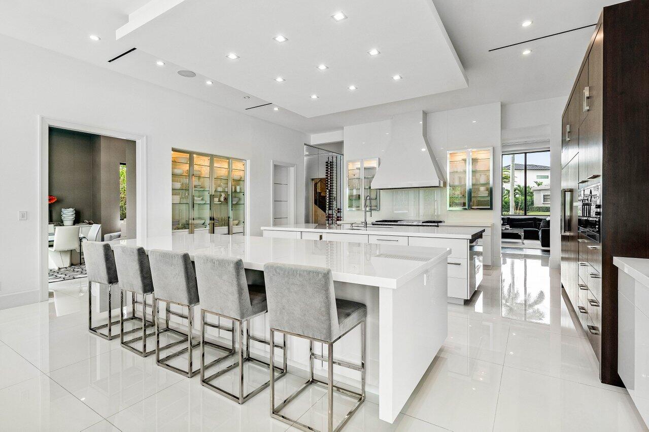 17096 Northway Circle Boca Raton, FL 33496 - Photo 21 of 144 Kitchen