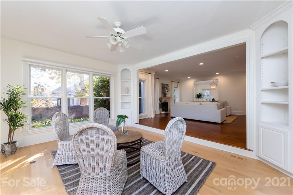 4407 Oglukian Road Charlotte, NC 28226 - Photo 25 of 48 a living room with furniture and a large window