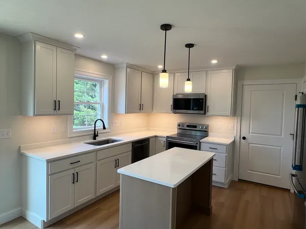 $560,000 | 64 East Street, Northfield, MA 01360