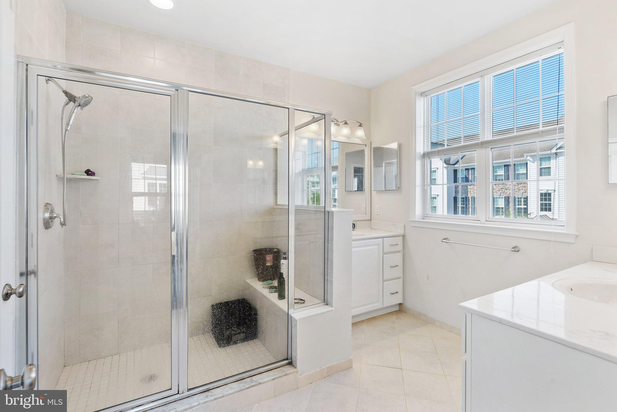 106 Corvus Circle, Unit A Springfield, PA 19064 - Photo 15 of 34 Primary Bathroom