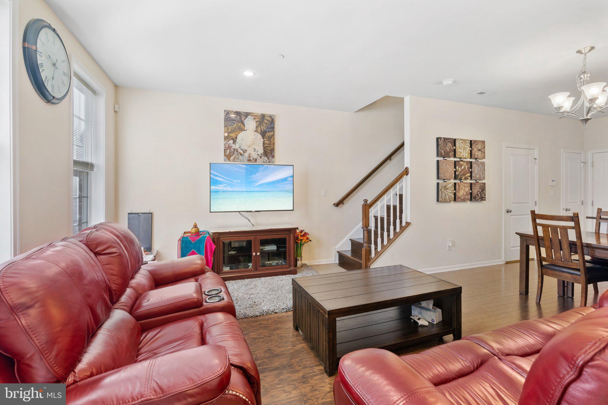 106 Corvus Circle, Unit A Springfield, PA 19064 - Photo 3 of 34 Living Room