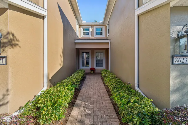 $299,900 | 8623 Little Swift Circle, Unit 29G, Jacksonville, FL 32256
