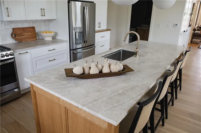 $989,700 | 2844 West 133rd Terrace, Leawood, KS 66209