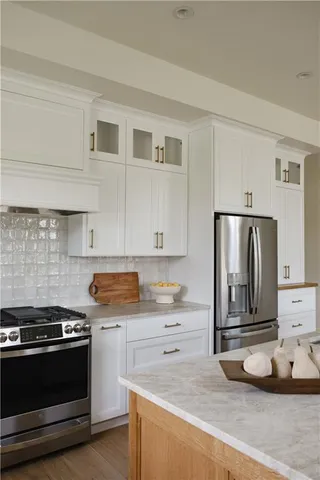 $989,700 | 2844 West 133rd Terrace, Leawood, KS 66209