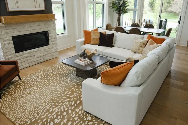 $989,700 | 2844 West 133rd Terrace, Leawood, KS 66209