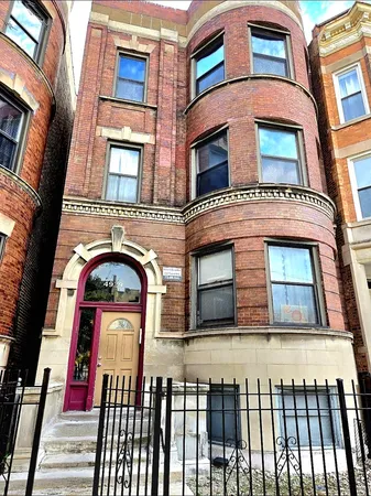 $2,650 | 4939 South Vincennes Avenue, Unit 3, Chicago, IL 60615