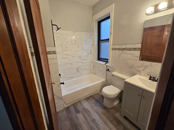$2,650 | 4939 South Vincennes Avenue, Unit 3, Chicago, IL 60615