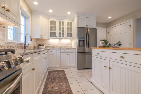 $789,900 | 1 Appaloosa Run, Concord, NH 03301