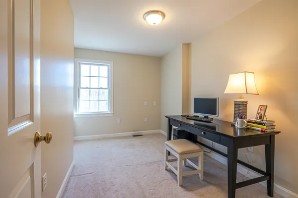 $789,900 | 1 Appaloosa Run, Concord, NH 03301