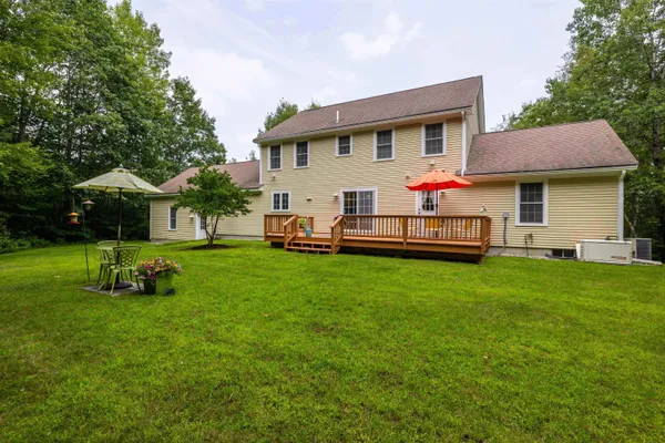 $789,900 | 1 Appaloosa Run, Concord, NH 03301