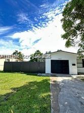 19823 Southwest 119th Court Miami, FL 33177 - Photo 3 of 33 a view of a terrace with a table and chairs
