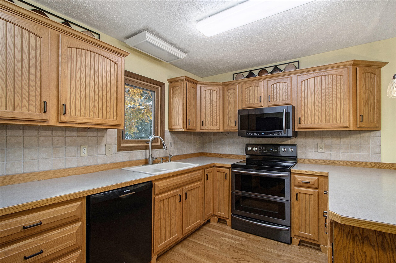 1505 Spruce Brook Road Kalamazoo, MI 49008 - Photo 20 of 33 Gallery Image 20