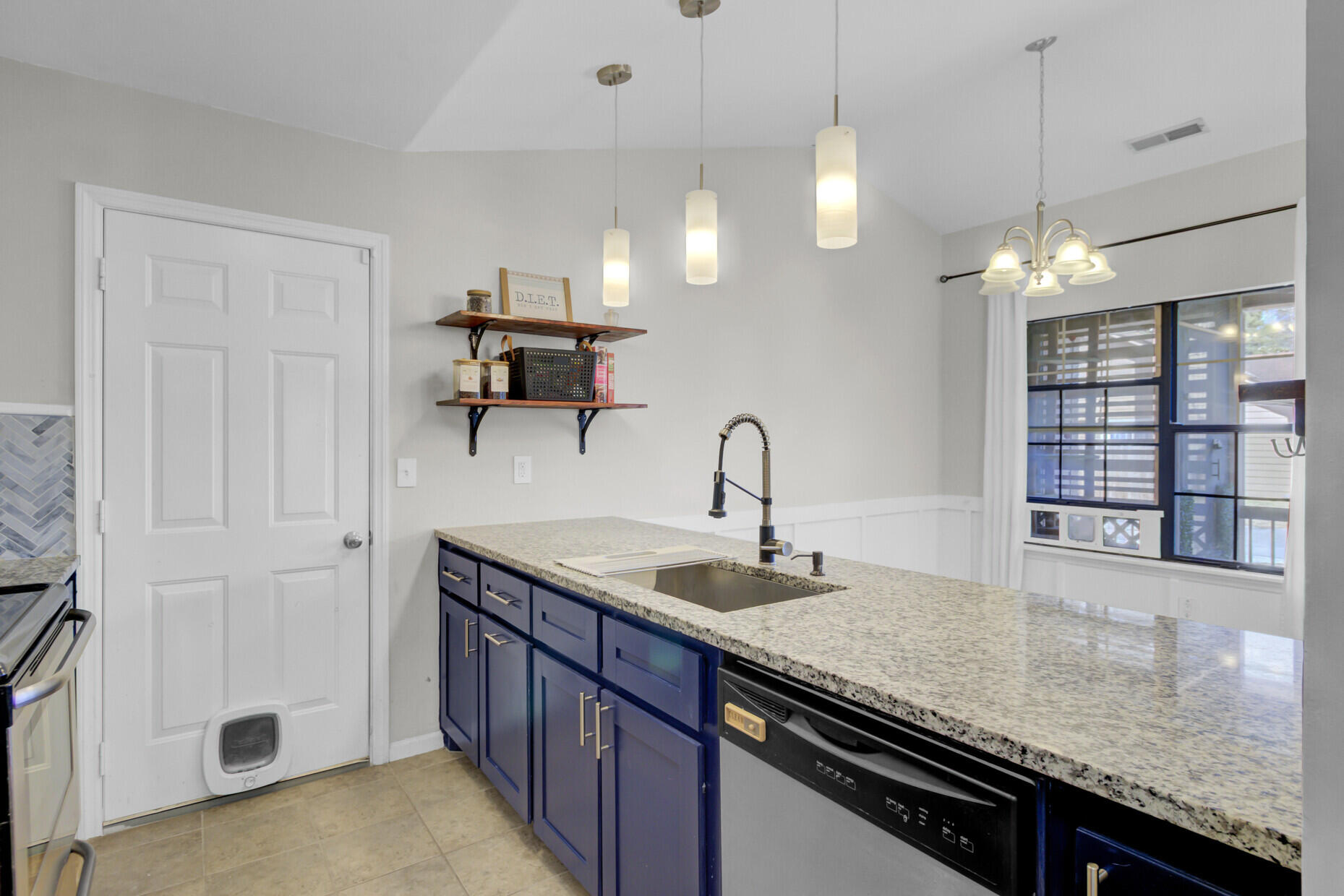 9631 Crosscut Drive Ladson, SC 29456 - Photo 12 of 28 20_20_mls