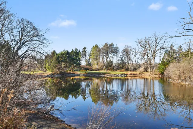 $149,900 | 6575 North Green Bay Avenue, Unit 204, Glendale, WI 53209