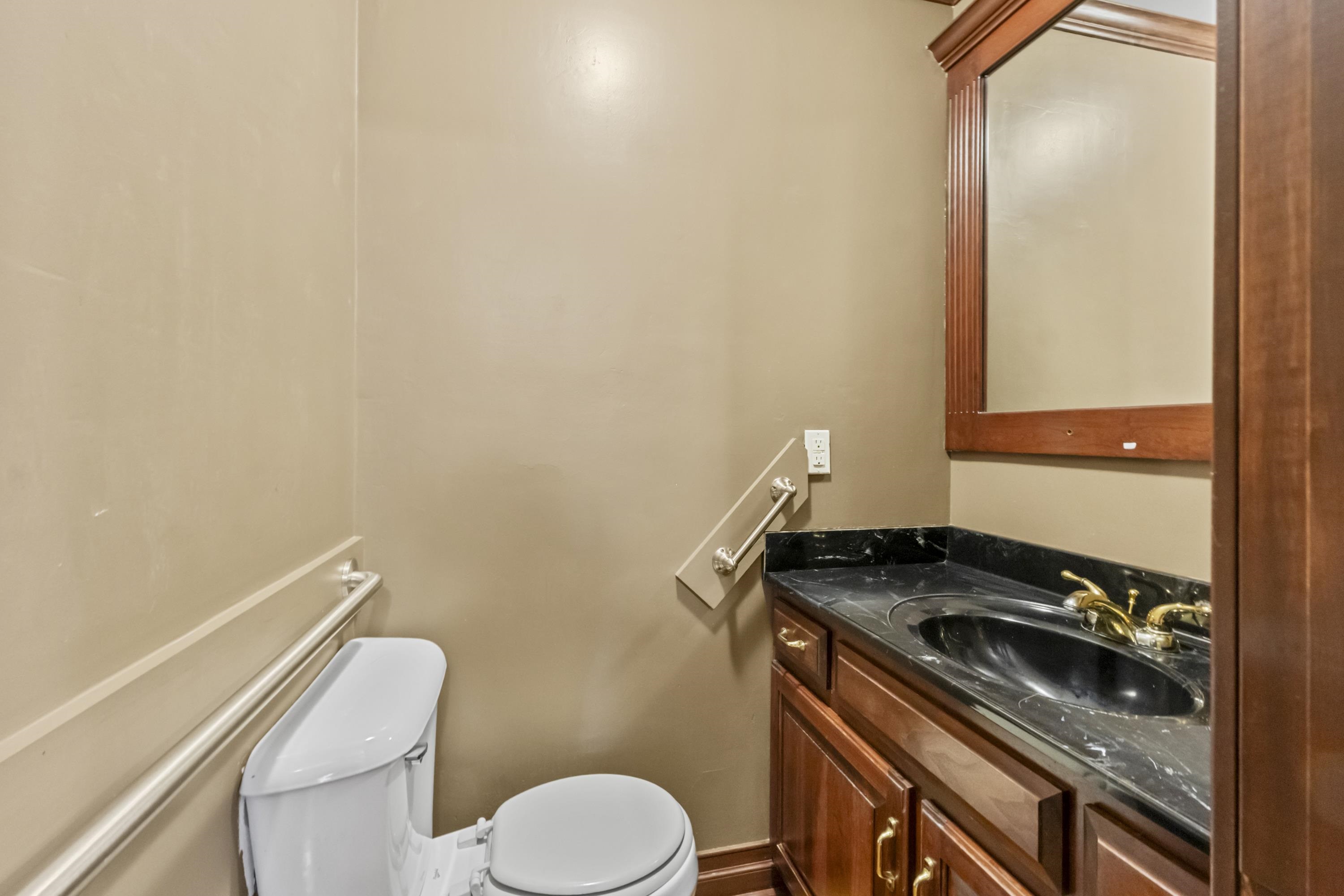 415 Bellefonte Princess Road Ashland, KY 41101 - Photo 3 of 36