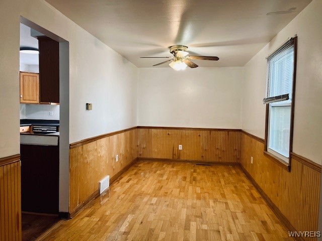 199 Fairgreen Drive, Unit RIGHT Amherst, NY 14228 - Photo 4 of 16