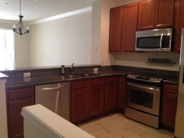 $2,750 | 9680 Lago Drive, Unit 9680, Boynton Beach, FL 33472