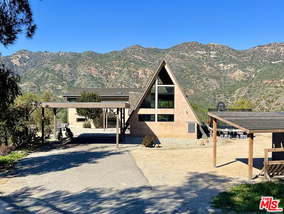 1952 Newell Road Malibu, CA 90265 - Photo 3 of 43