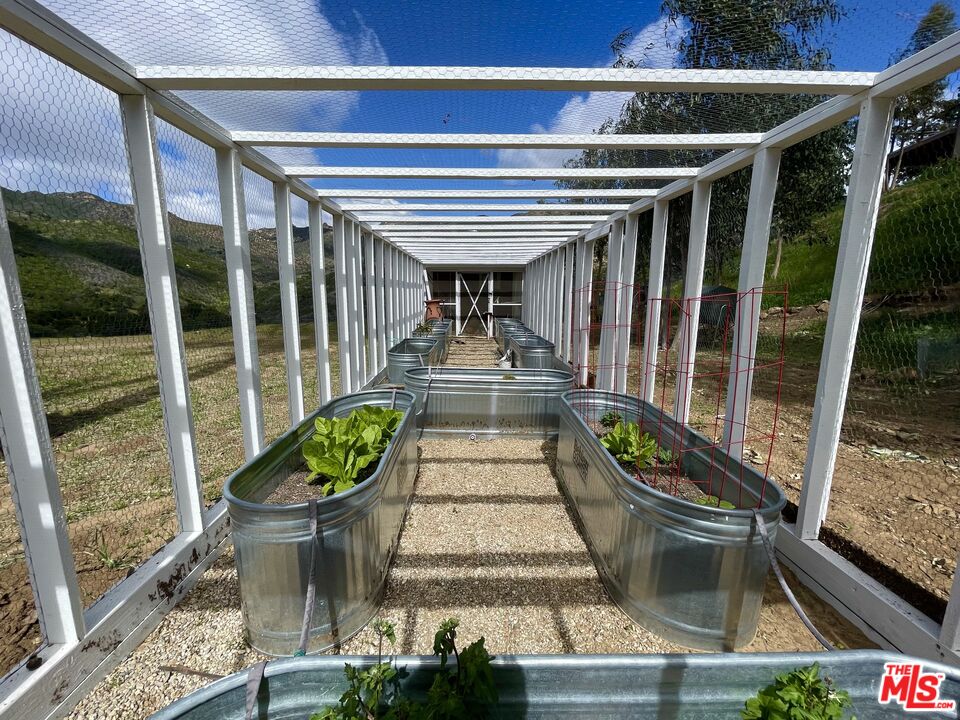 1952 Newell Road Malibu, CA 90265 - Photo 33 of 43