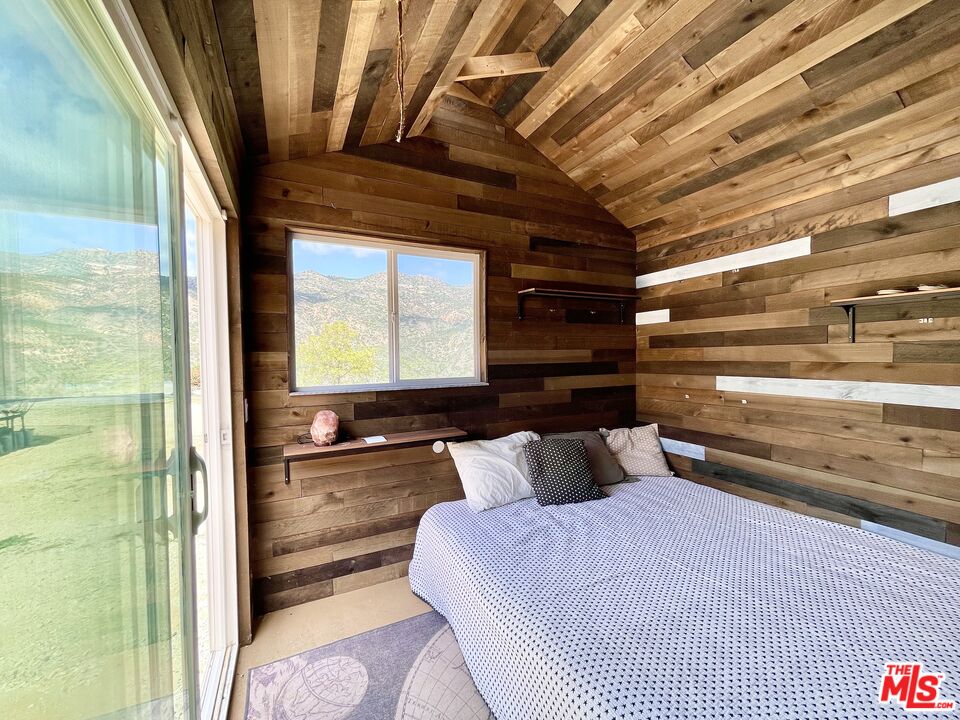 1952 Newell Road Malibu, CA 90265 - Photo 36 of 43