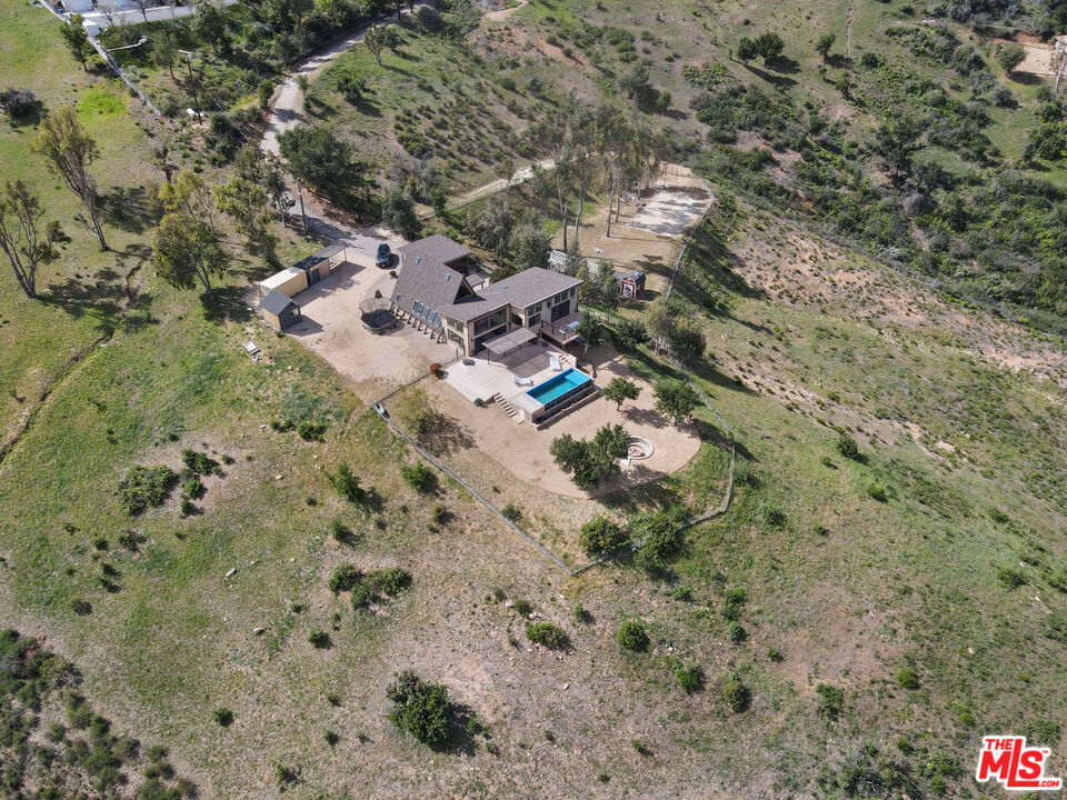 1952 Newell Road Malibu, CA 90265 - Photo 39 of 43