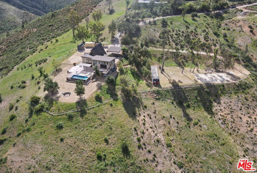 1952 Newell Road Malibu, CA 90265 - Photo 5 of 43