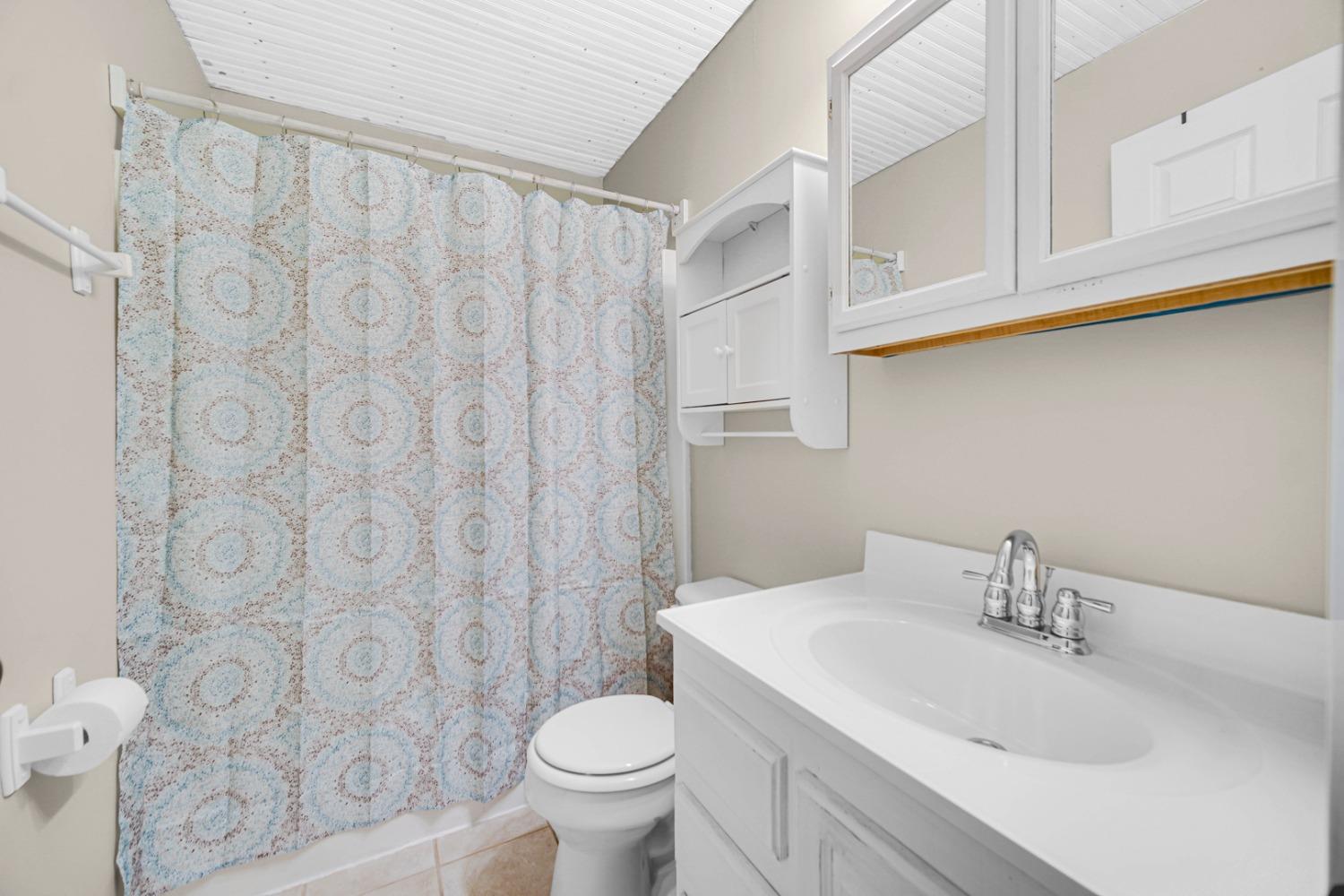 436-1 Portland Road Valparaiso, IN 46385 - Photo 16 of 21 1500x1000