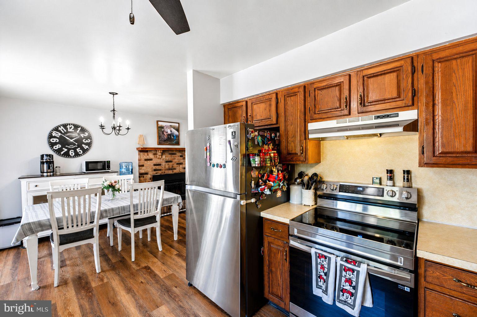 182 Rose Valley Road Pottstown, PA 19464 - Photo 28 of 52 Charming kitchen with modern touches.
