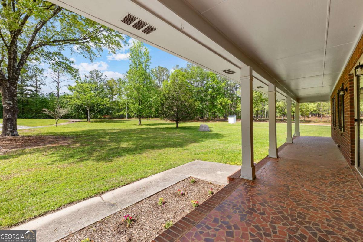 550 Davis Road Fayetteville, GA 30215 - Photo 7 of 75