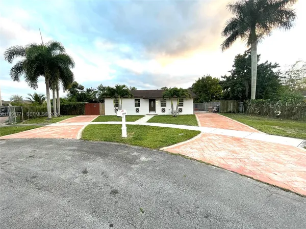 $2,995 | 1666 Southwest 3rd Court, Homestead, FL 33030
