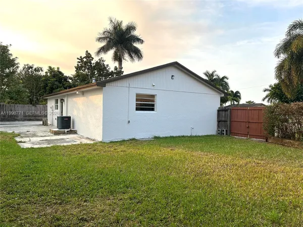 $2,995 | 1666 Southwest 3rd Court, Homestead, FL 33030
