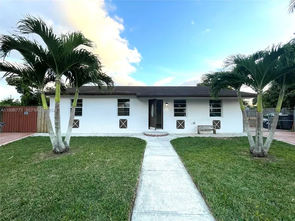 $2,995 | 1666 Southwest 3rd Court, Homestead, FL 33030