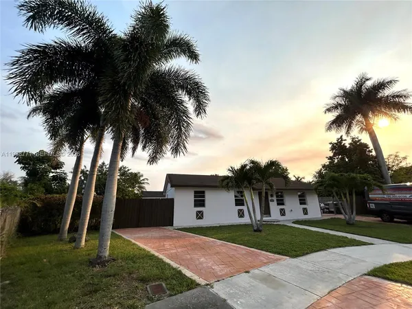 $2,995 | 1666 Southwest 3rd Court, Homestead, FL 33030