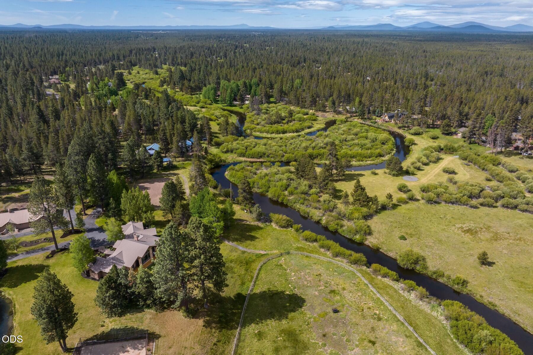 55383 Huntington Road Bend, OR 97707 - Photo 45 of 47