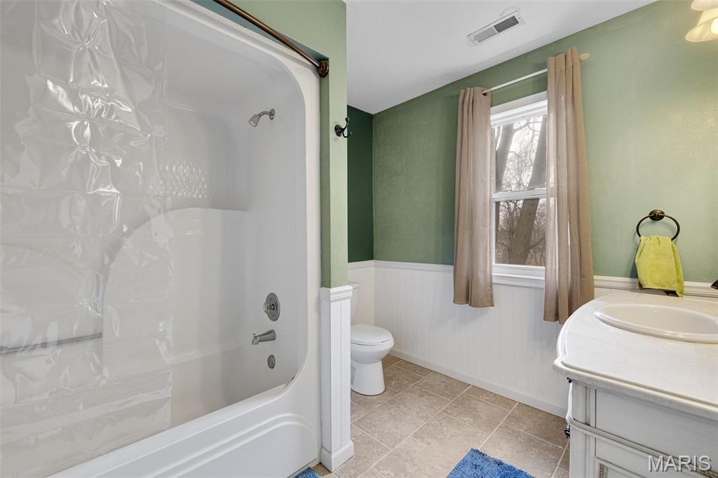 2011 Lebanon Avenue Belleville, IL 62221 - Photo 29 of 54